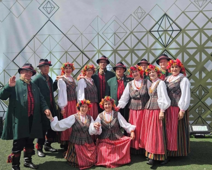 Šokių grupė „DIEMEDIS“